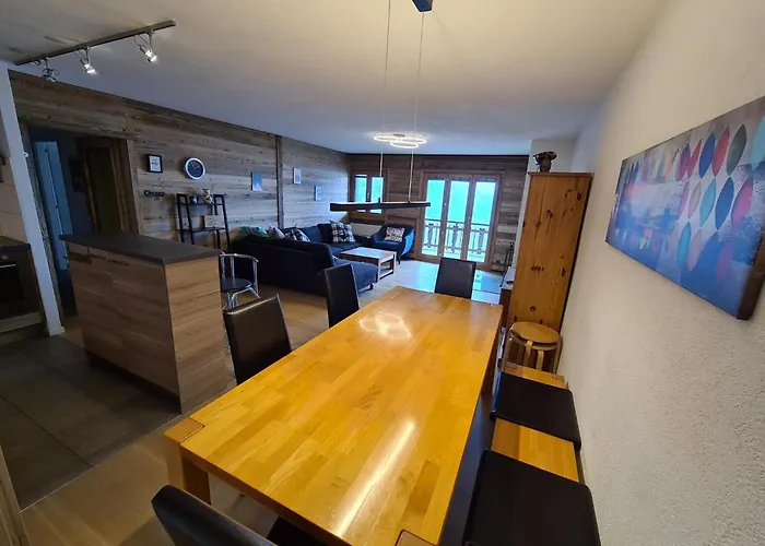 Mountain With Parking 아파트