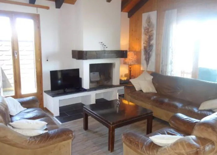 Mountain With Parking Apartment *